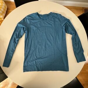 Lululemon Swiftly Relaxed Long-Sleeve Shirt
Hip Length NEW w/out tags!
